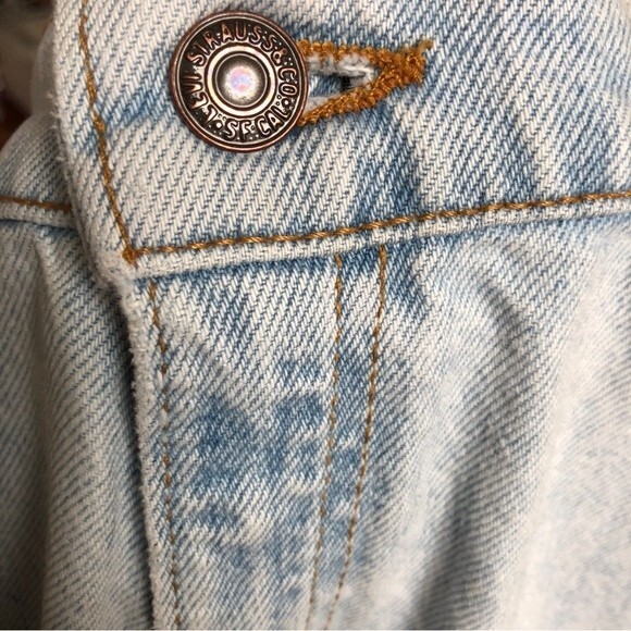 Levis Jeans Womens 30 Light Wash Vintage 551 Relaxed Fit Tapered Leg High Waist - Picture 3 of 15